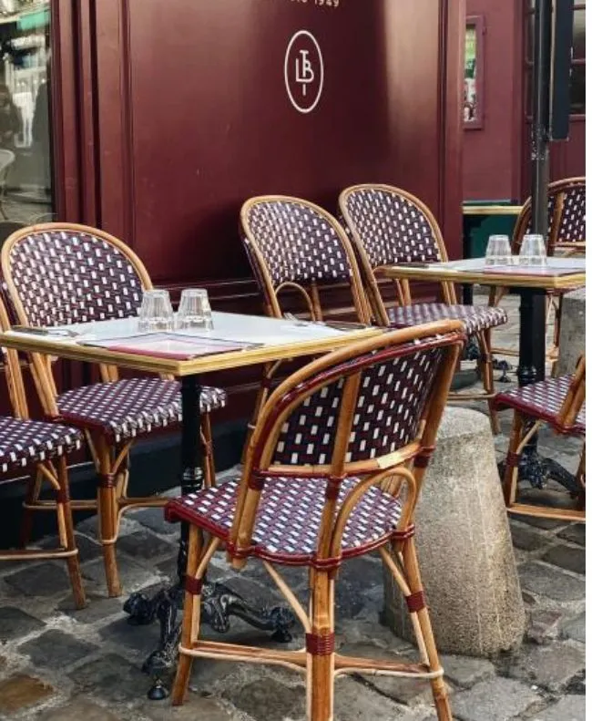 La terrasse en rotin, quai des Marans à Mâcon